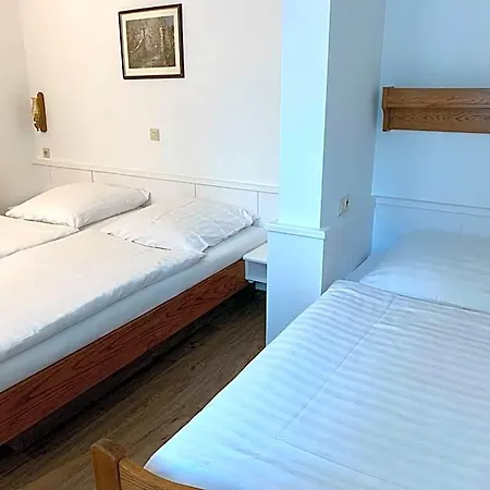 Zum Baeren Inn Asperg